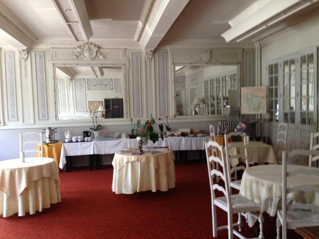 Inter-Hotel Longuyon De Lorraine Dış mekan fotoğraf